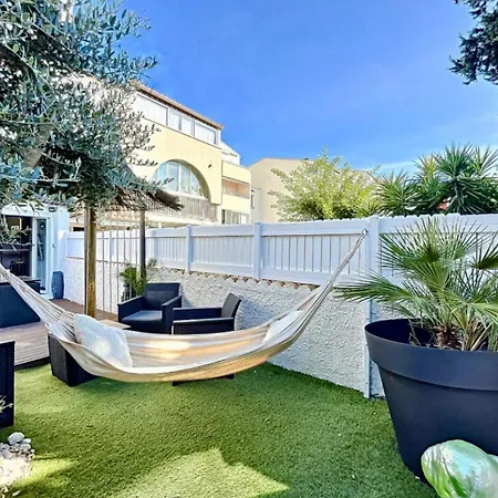 Rez De Jardin à 900m De La * Agde